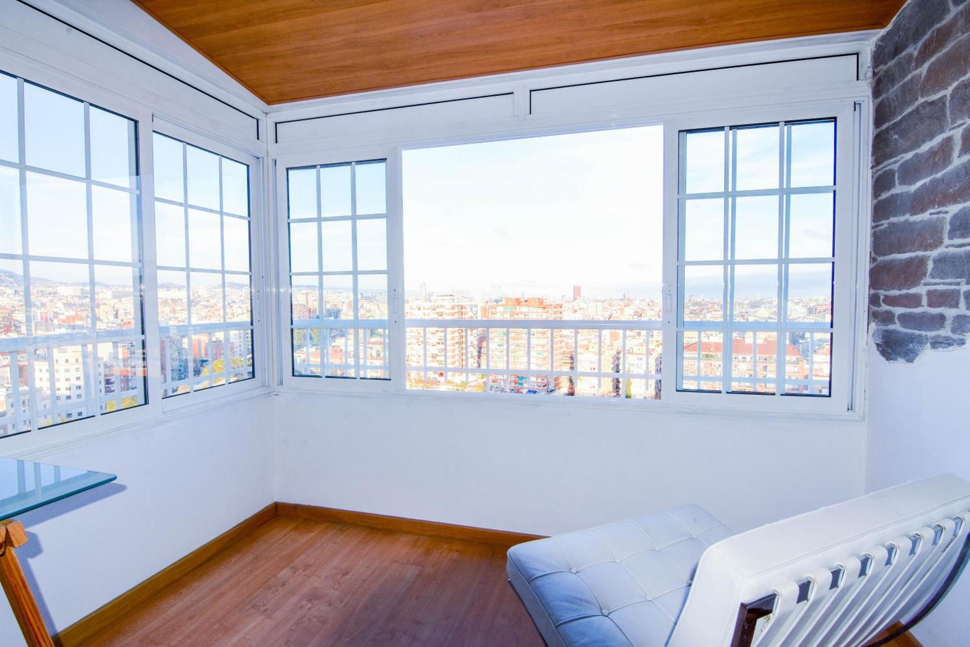 Touch The Sky Apartment L'Hospitalet de Llobregat Exterior photo