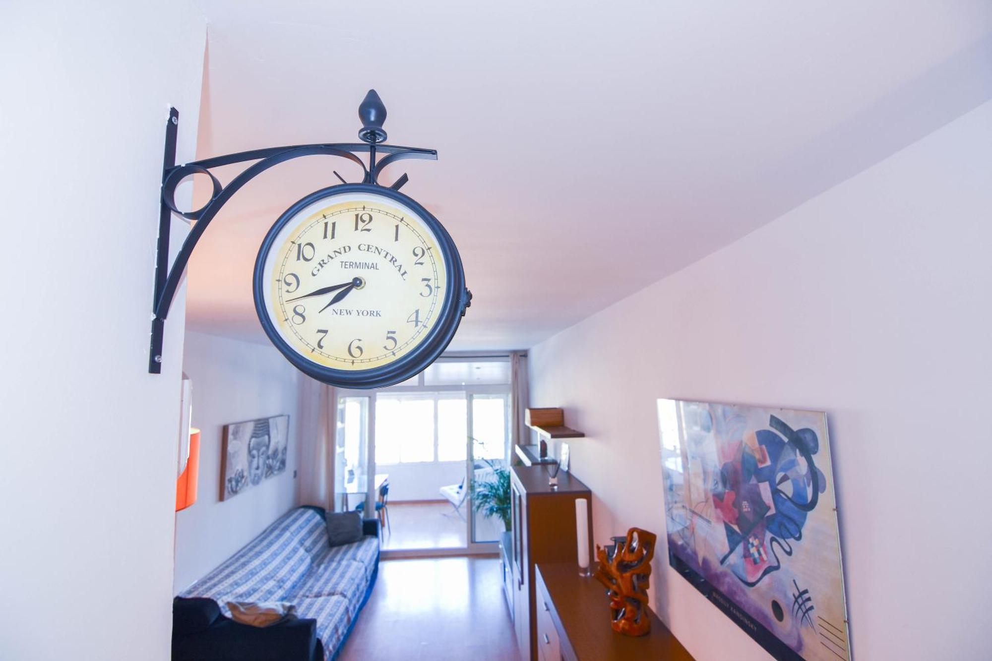 Touch The Sky Apartment L'Hospitalet de Llobregat Exterior photo