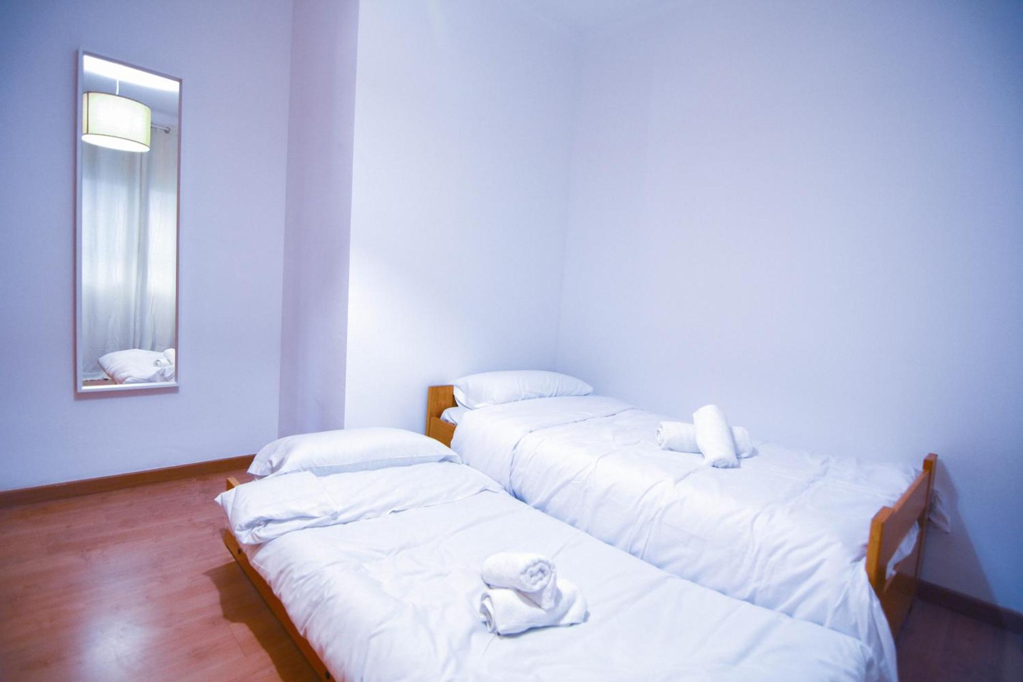 Touch The Sky Apartment L'Hospitalet de Llobregat Exterior photo